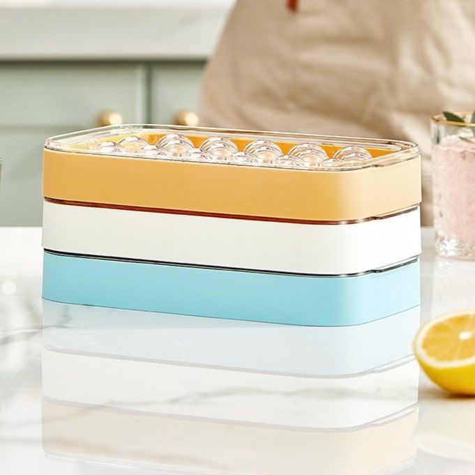 Ice cube tray with storage box - Ice Up!™