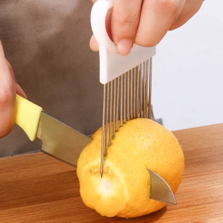 Coupe oignons, support de coupe à aiguille en acier inoxydable - OnionCut™