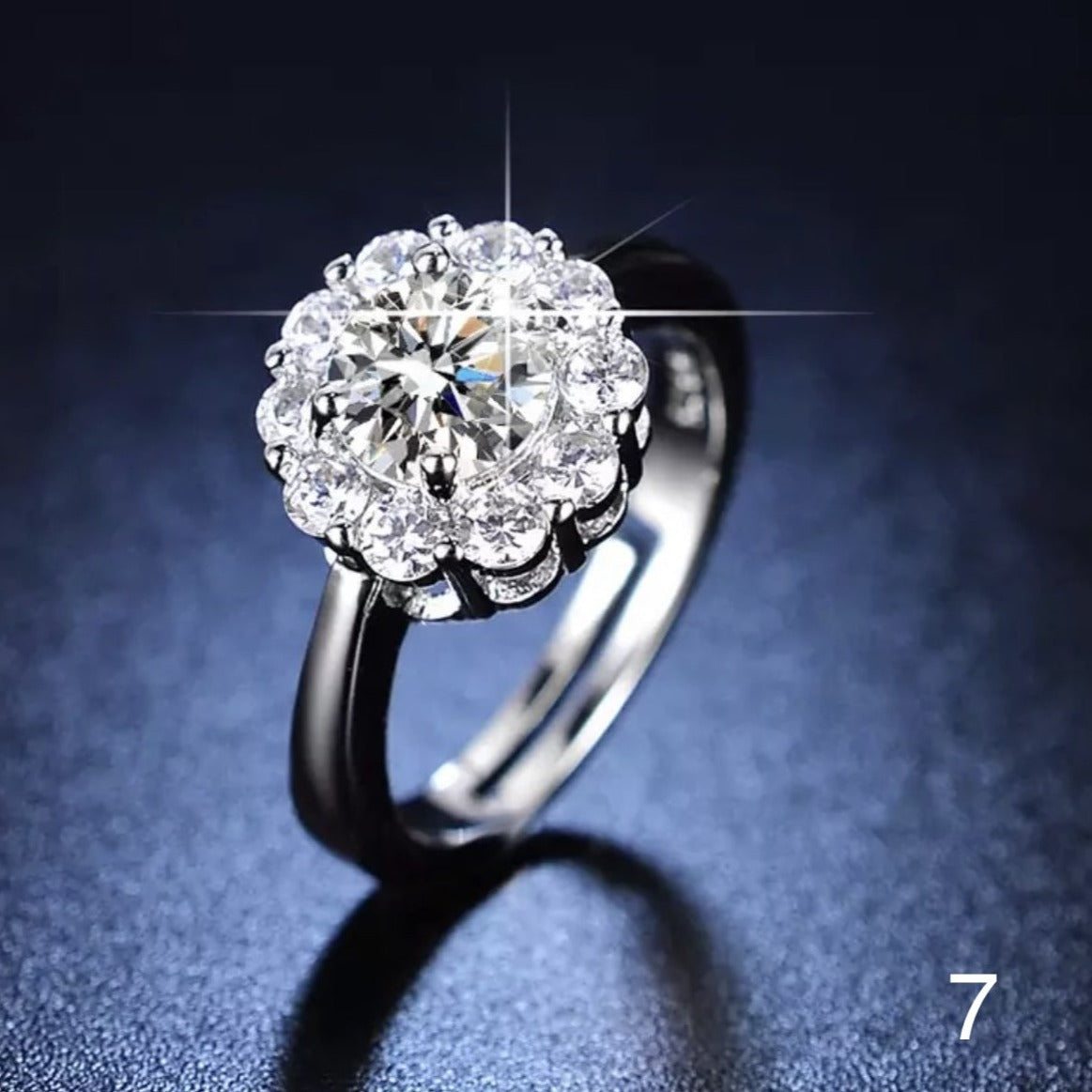 Bague ronde en zircone avec diamant et ouverture ajustable - WomanRing™