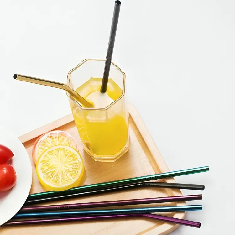 Utilisation pratique des pailles Straw +™ avec une boisson