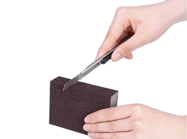 Éponge magique pour nettoyage de la rouille - AntiRustSponge™