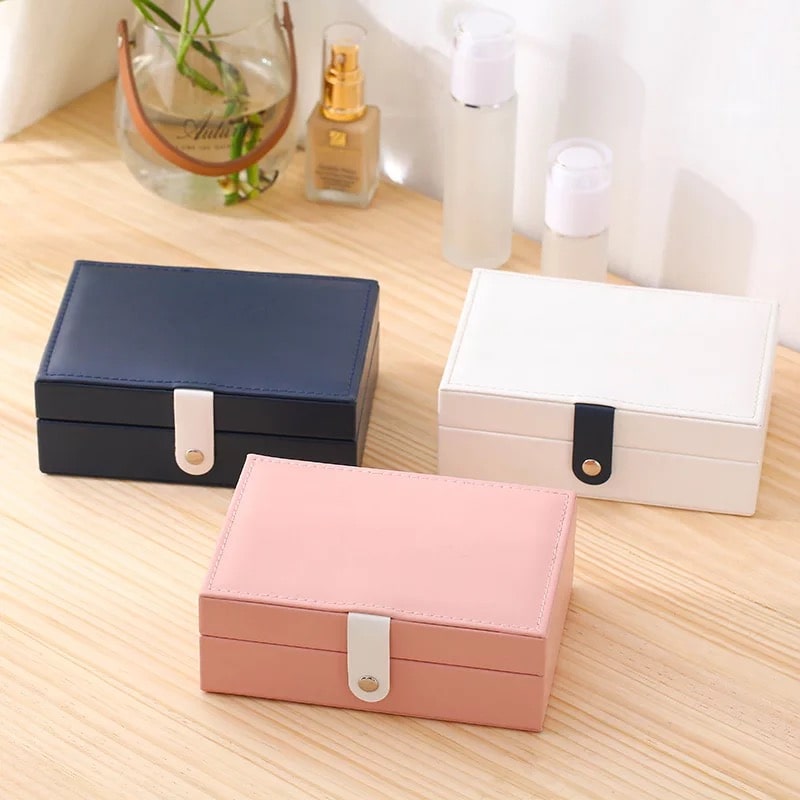 Portable jewelry storage box, EarringBox™