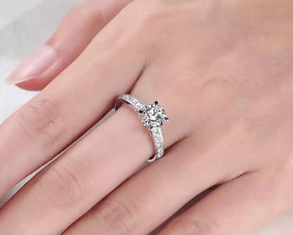 Bague ronde en zircone avec diamant et ouverture ajustable - WomanRing™