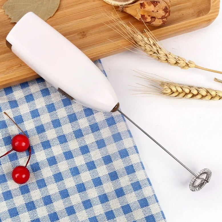 Mini portable electric egg beater in stainless steel, coffee, milk, tea mixer - MousseurÉlectrique™