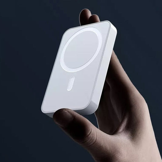 Mini magnetic charger, external wireless battery for iPhone, headphones - MiniBattery™