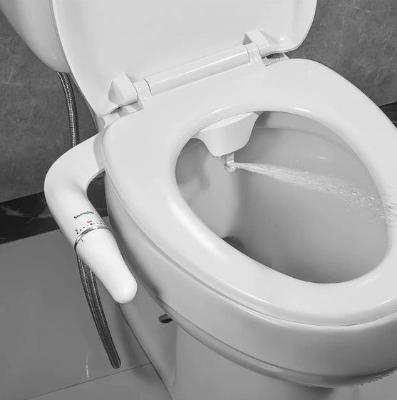 Ultra-slim adjustable toilet seat holder - FRESH™