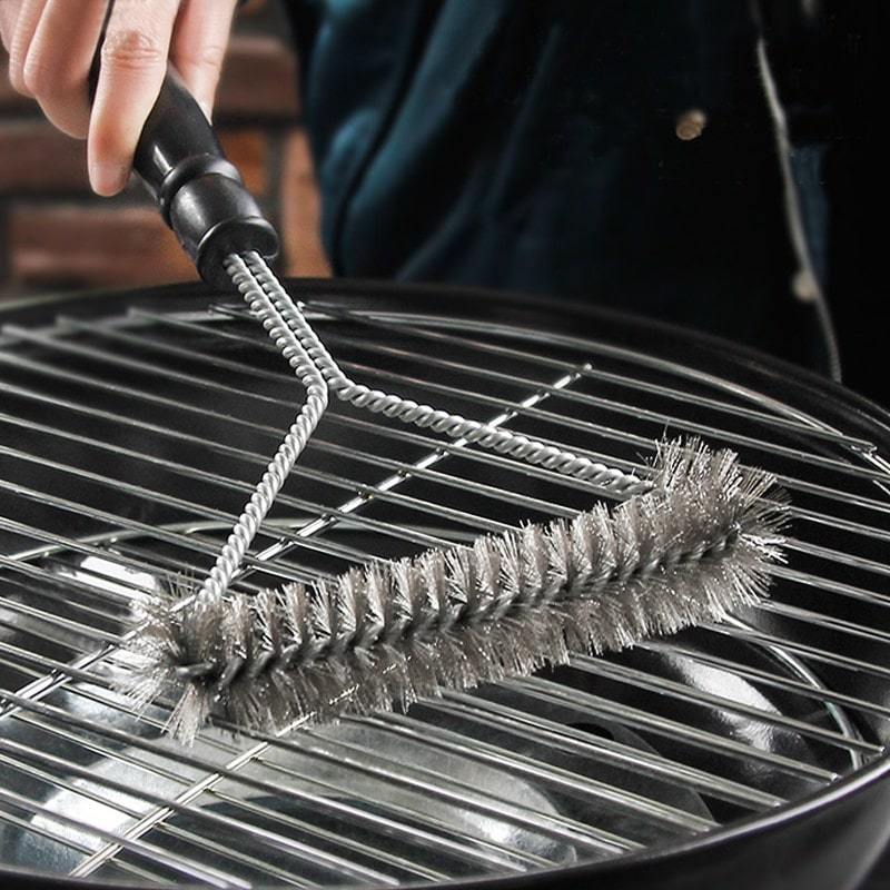 Brosse inoxydable de nettoyage de gril BBQ - BrushBBQ™ - Le Grenier Parisien