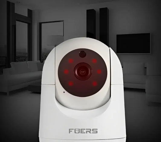 PetCam™ en action avec suivi automatique, idéale pour surveiller les animaux domestiques et les bébés