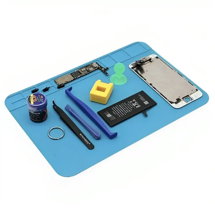 Tapis RepairZone™ offrant un espace de travail propre et organisé pour la réparation d'appareils électroniques