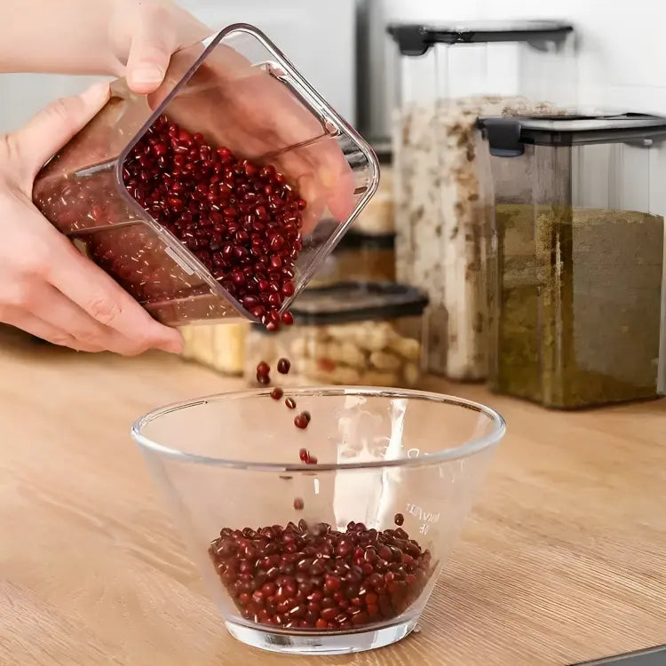 Utilisation facile et pratique de KitchenBox™ : Verser et stocker en toute simplicité avec notre système ingénieux